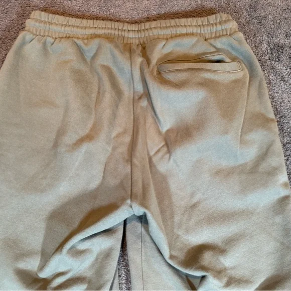 Kith x Wilson Sweatpants - Picture 9 of 9